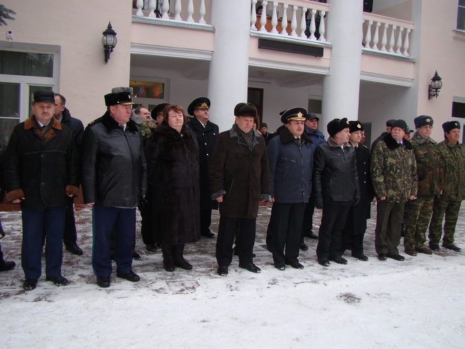 В белоснежных полях под Москвой.