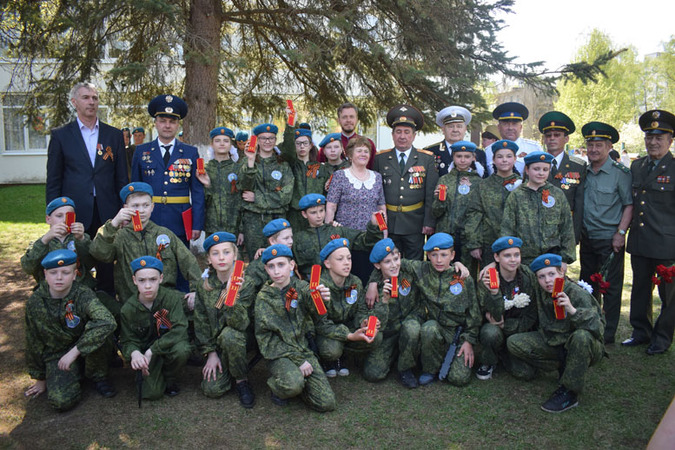  Достойная смена защитникам Родины 