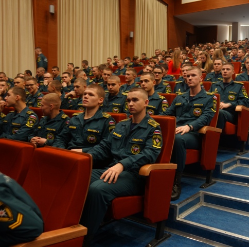Концерт в АГЗ МЧС РФ, организованный полковником С.Б.Федотовым членом Химкинского местного отделения  МОРО