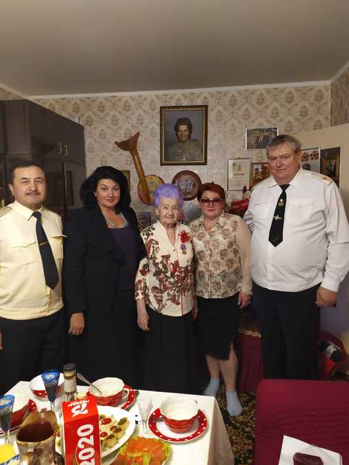 Гвардии младшему сержанту, санинструктору танковой бригады, ветерану Великой Отечественной войны  Рохлиной Марии Михайловне исполнилось 96 лет.