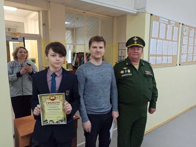 ПОДВОДИМ ИТОГИ УЧЕБНОГО ГОДА С ВЕТЕРАНАМИ