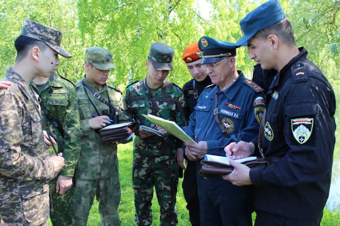 Химкинские военные ветераны организовывают практику в АГЗ