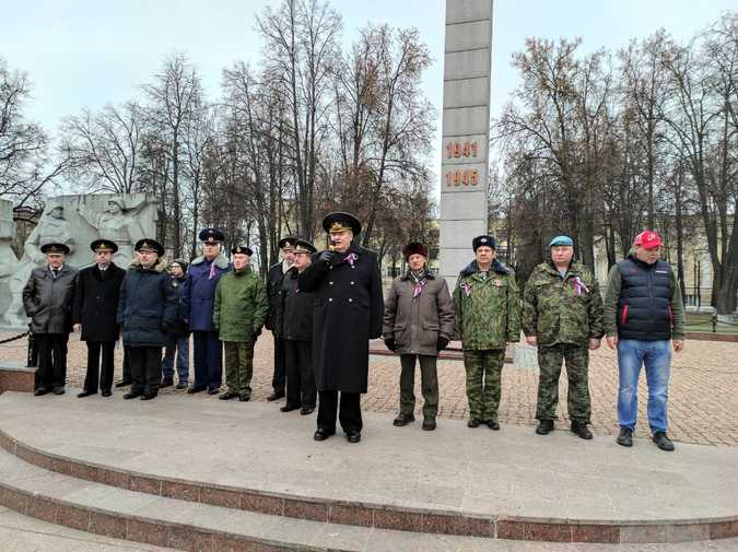 "Статен в строю, силен в бою!"