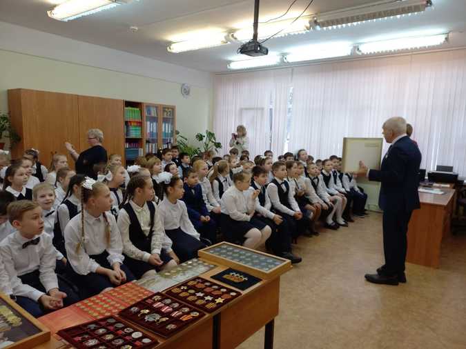 Ветераны в школах