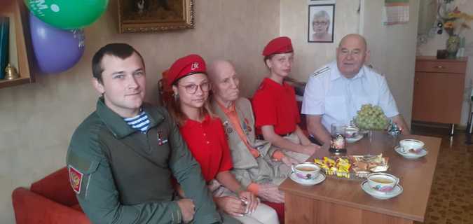 Поздравление ветерана Великой Отечественной войны.