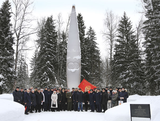 Поездка на место гибели первого космонавта планеты.