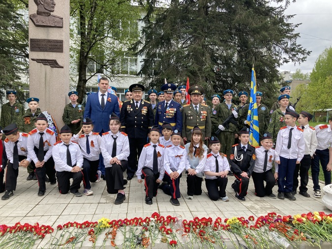 Сегодня кадеты Каманинцы -завтра космонавты Гагаринцы.
