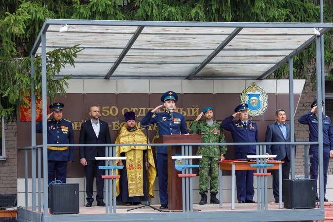 С праздником крылатая пехота!