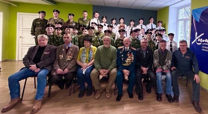  Ветераны на патриотическом концерте