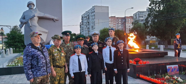 Помним, скорбим, гордимся, берем пример.