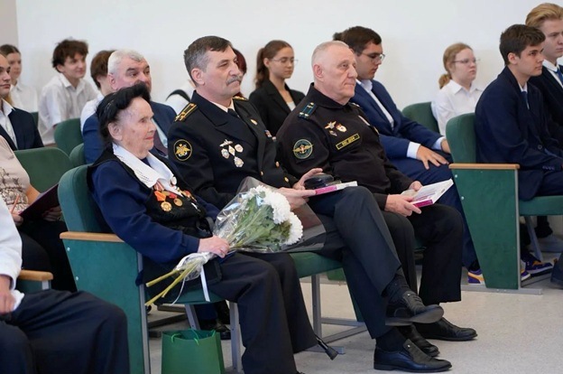 Гордиться подвигами предков! Быть достойными их!