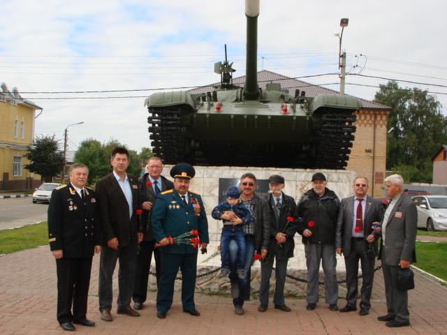 С Днём танкиста, ветераны!
