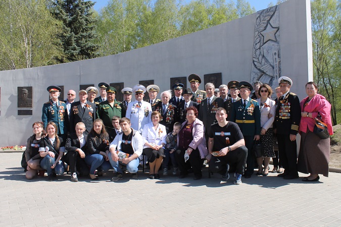Митинг у манумента славы парка Победы г. Павловский Посад