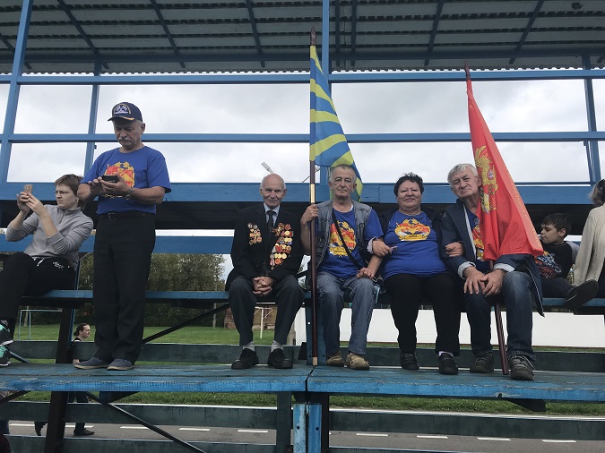 Ветеаны на праздничных трибунах