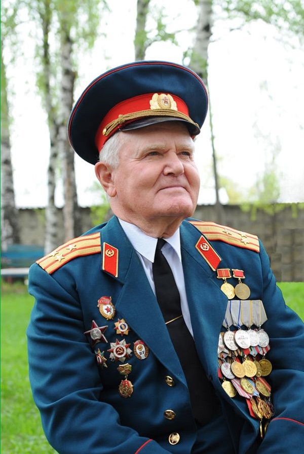 Сегодня ушел из жизни Опрышко Владимир Афанасьевич, полковник, ветеран ВОВ и ВС